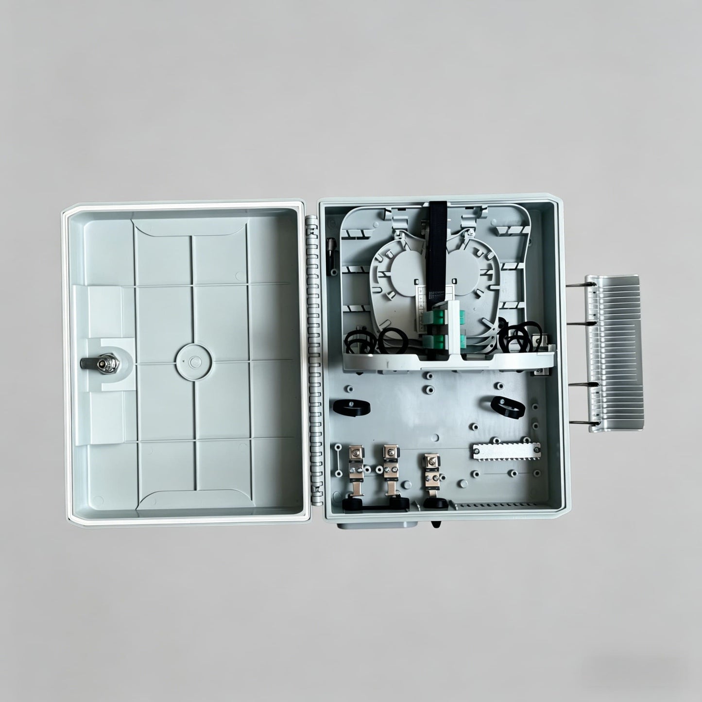 24-core-fiber-distribution-box-a2-open-2