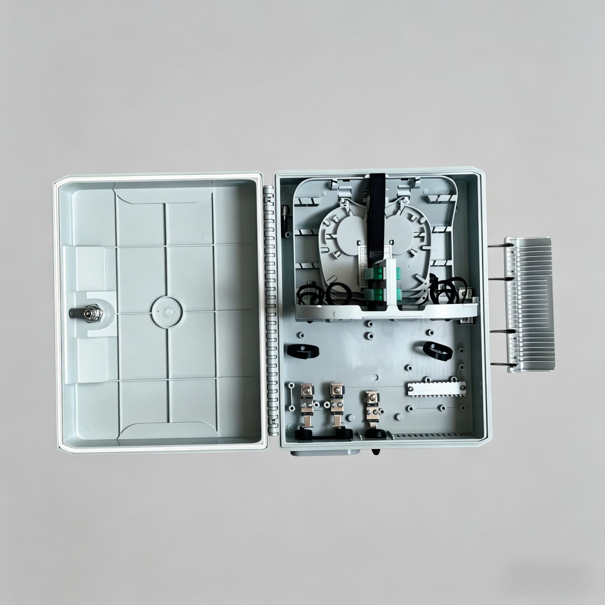 24-core-fiber-distribution-box-a2-open-2